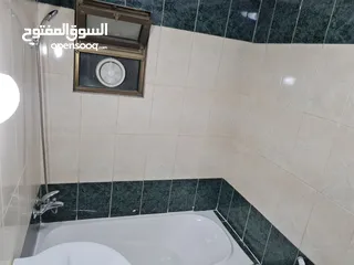  13 شقة تسوية للايجار من المالك مباشرة بالقرب من اشارة مستشفى حمزة ومسجد ابو بكر