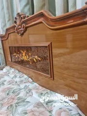  2 غرفة نوم سريرين وخزانة وتسريحه وكومودينة