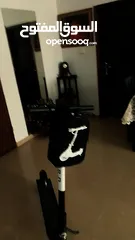  8 سكوتر كهرباء من شركه BIRD مستعمل بحاله جيده جداا وسريع وحالته ممتازه و مع ليز اخضر هديه