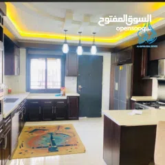  1 شقه مميزة موقع هادئ و استراتيجي مع مدخل خاص الارسال