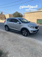  2 جيب كيا سبورتاج 4 في 4 موديل 2014