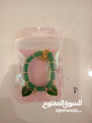  6 اساور للبيع