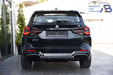  5 بي ام دبليو الفئة الثالثة iX3 كهربائية بالكامل 2024 BMW iX3 eDrive EV M Sport Night Package