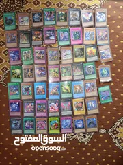  11 كرة موقعة و بطاقات بوكيمون