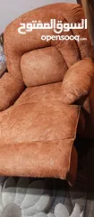  10 كنبايه ريكلاينر اليدويه مريحة جداً للبيع بحالة ممتازة جداً كأنها جديدة ستعمال خفيف جداً