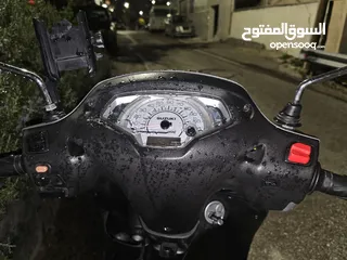  17 سكوتر سوزوكي أكسيس 2021 للبيع 125cc