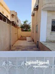  15 شقة أرضية شارع الكويتي الرئيسي للبيع