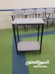  1 طاوله مدرس