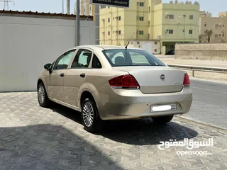  6 Fiat Linea 2013 (Beige)