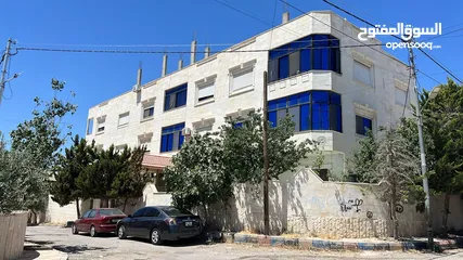  1 شقة بحي عدن للبيع