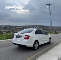  2 سكودا رابيد موديل 2015 ديزل اصل برايفت يد ثانية محرك 1600 جير عادي