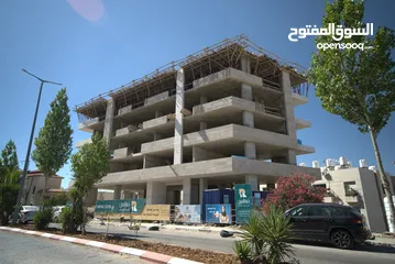  4 مكتب باطلالة مباشرة على مبنى تلفزيون فلسطين بمساحة صافية 69 متر في الطابق السادس