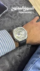  7 للبيع او البدل على ابل ووتش  ساعه sevenfriday اورجنال