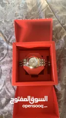  8 ساعه swatch اصليه للبيع بنصف سعر الجديده