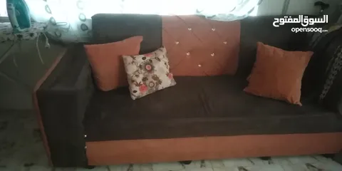  2 كورنر بحالة جيدة للبيع جدا