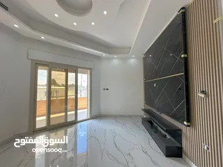  5 شقة فاخرة للبيع في عمان - دابوق -