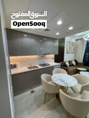  1 شقه متميزه بمسبح خاص بحث الجميع فرضه ذهبيه بجوار اكبر بحيره صناعيه شقه غرفتين وصاله بأقل سعر بكل دبي