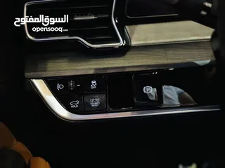  16 كيا سبورتاج هايبرد 2023 / فل كامل مع بانوراما وفرش مميز غرفه عسليه / عداد قليل / سعررر مميز جداً