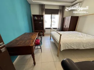  3 شقة مفروشة راقية للإيجار – طريق المطار  T213