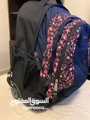  3 حقيبه مدرسيه jansport  اصلية بسعر خيالي