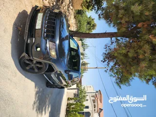  2 جراند شيروكي  باختصار  فل الفل من كل الإضافات والتعديلات  ماتور 3000 ديزل مع نظام تبريد معدل  نص بنص