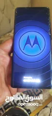  14 Motorola Edge 30 Ultra