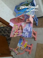  1 مكتب اطفال وكرسي ولادي  بحال الوكاله رن وما بنختلف