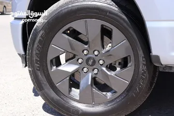  27 F150 LIGHTNING XLT EV 2022