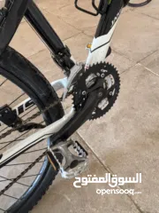  16 بسكليت jamis للبيع بمواصفات مميزة وسعر مميز