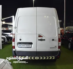  5 Renault Master ( 2020 Model ) in White Color GCC Specs