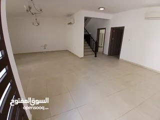  3 فيلا للايجار في مسقط