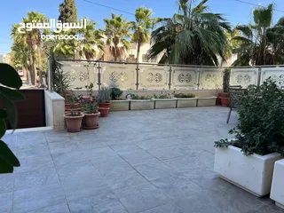  1 شقة فاخرة للبيع في عبدون - طابق أرضي