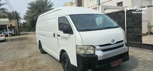  4 Toyota Hiace 2014 Highroof