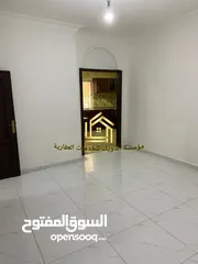  1 شقة فارغة للايجار