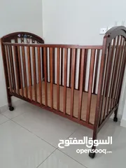  7 سرير اطفال خشب ماركة جونيورز