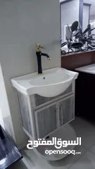  7 مغسلة مع خزانة ومرآة حمام