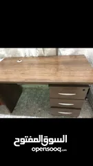  4 مكتب خشب طاوله مع جرارات  بحاله ممتازه مستعمل  120*60  اثاث مكتب  البالوع  السعر قابل للتفاوض