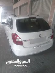  1 سكودا فابيا للبيع 2011