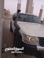  4 نيسان باترول