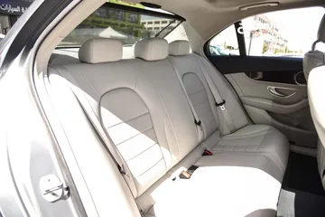  21 مرسيدس سي كلاس 180 بحالة الوكالة Mercedes C180 2015
