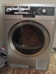  4 حماصة ملابس بلومبيرغ