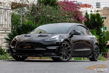  1 Tesla Model 3 2023 Standard plus   السيارة مميزة جدا و قطعت مسافة 7,000 كيلو متر فقط فقط
