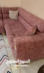  2 كنب معيشة بحالة جيدة جدًا قابل للتفاوض