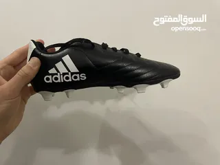  3 بوت كرة اديدس جديد غير مستعمل قياس 37.5