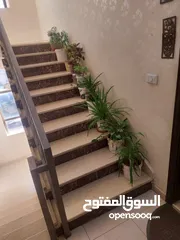  3 شقه / للبيع //جبل الزهور