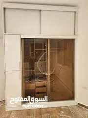 10 خزائن زجاج
