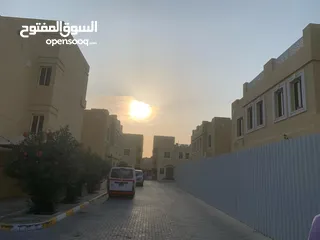  4 فيلل مجمع إيجار موظفين أو موظفات