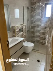  9 شقه طابقيه جديده للبيع مساحه 316 متر مربع من المالك مباشره