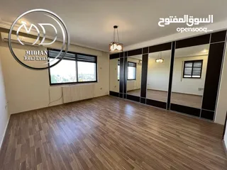  8 شقة طابقية فارغة للايجار جبل عمان مساحة 320م طابق ثاني اطلالة جميلة تشطيب سوبر ديلوكس