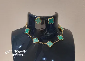  10 سوار ذهبي فاخر بتصميم أنيق ومميز